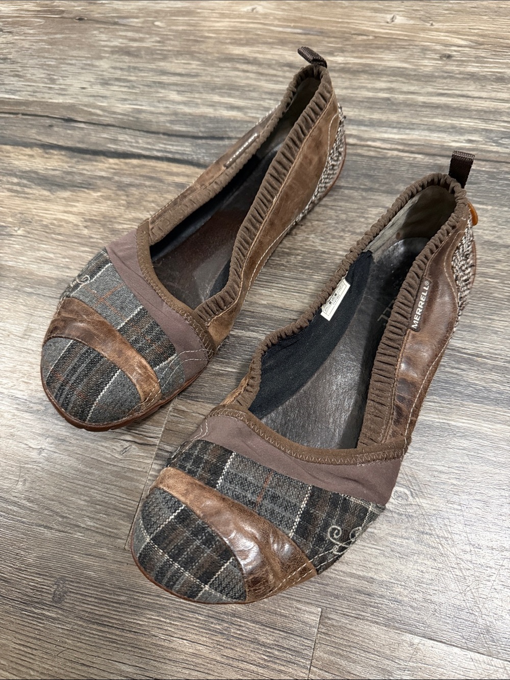 Merrell Bracken Vibram Brown Plaid & Leather Ballet Flats size 8.5